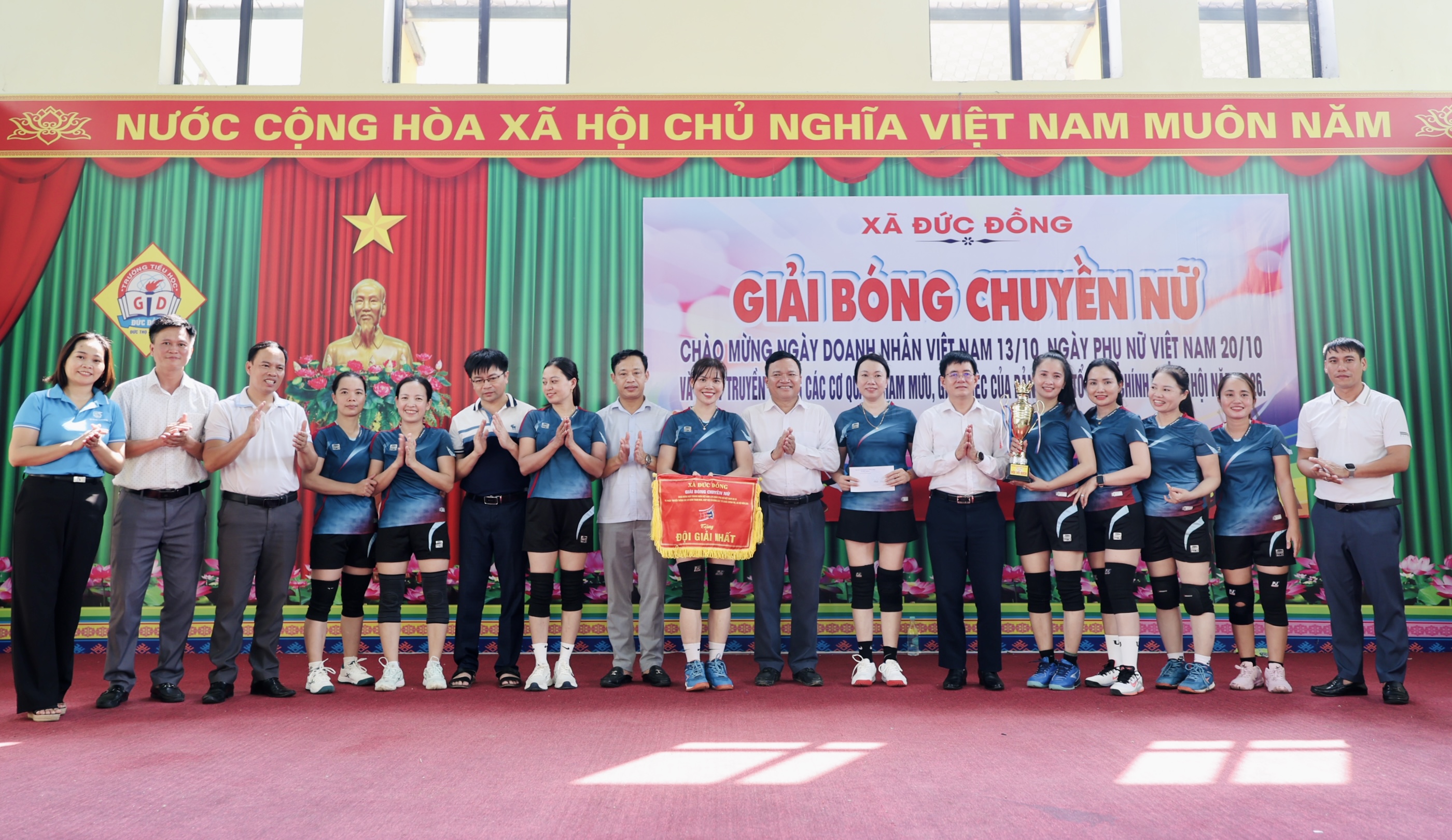 Đội bóng thôn Quang Phúc xuất sắc giành chức vô địch giải bóng chuyền nữ năm 2026