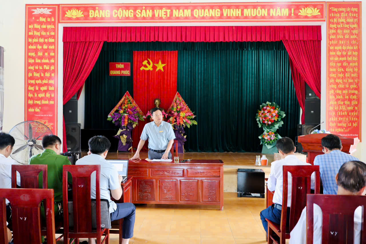 UBND xã Đức Đồng làm việc với thôn Quang Phúc về triển khai nhiệm vụ thời gian tới