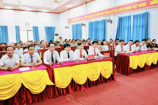 Đức Đồng tổ chức Lễ trao tặng Huy hiệu Đảng đợt 19/5/2026 