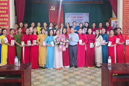 Hội LHPN xã Đức Đồng kiện toàn tổ chức, gặp mặt kỷ niệm Ngày Phụ nữ Việt Nam 20/10