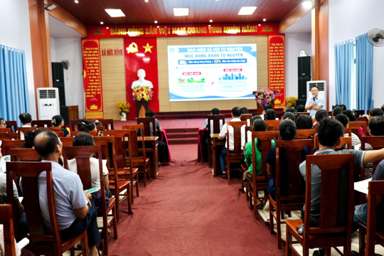 Đưa chính sách BHXH tự nguyện, BHYT đến gần hơn với người dân Đức Đồng
