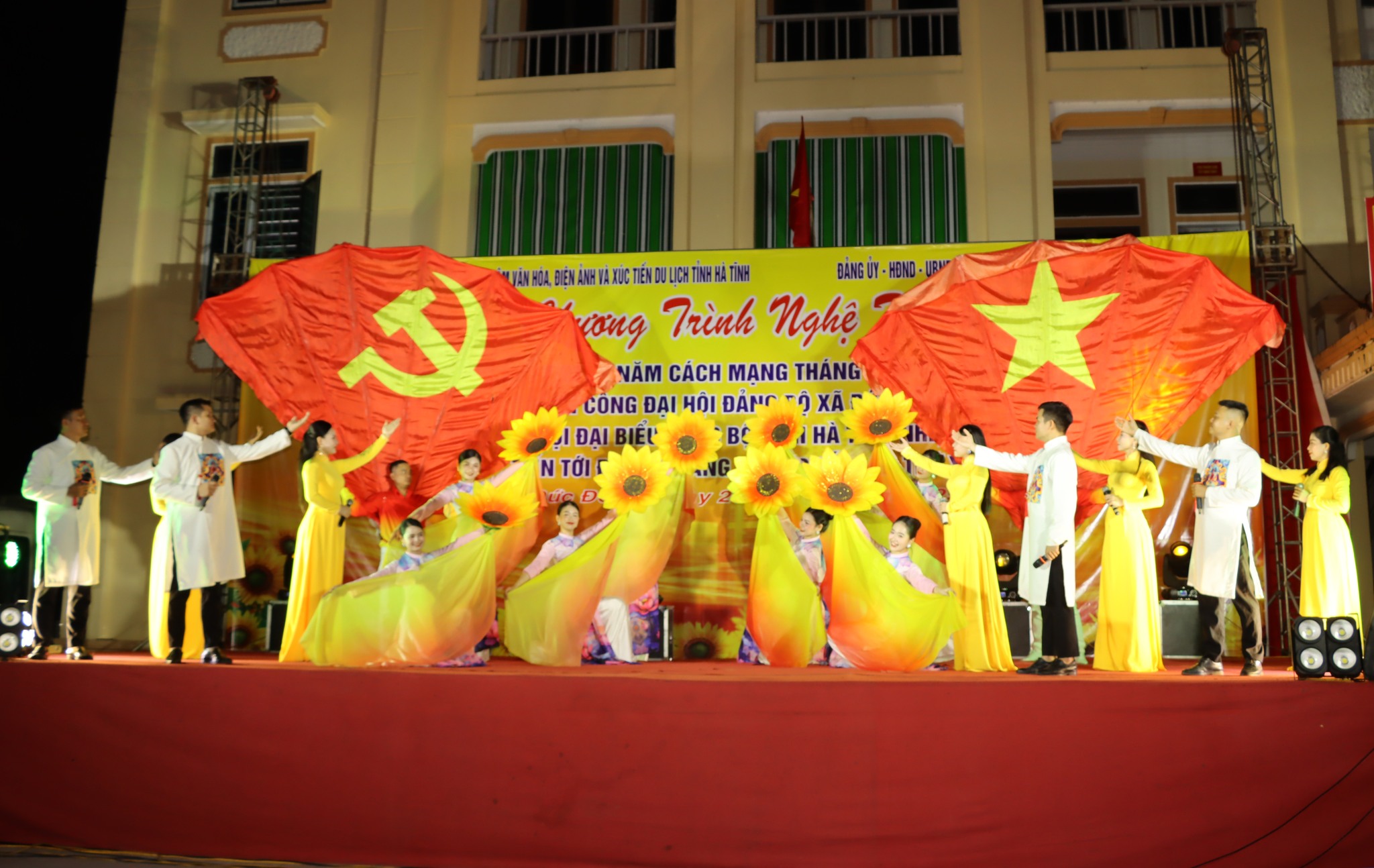 Chương trình nghệ thuật: " Bài ca dâng Đảng"